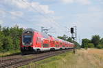 Am 13.07.2018 war 446 033 als führendes Triebfahrzeug der RB68 (15322) unterwegs und erreicht in wenigen Augenblicken den Bahnhof Bickenbach.