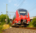   Zwei gekuppelte 4-teilige Bombardier Talent 2 der DB Regio NRW fahren am 03.07.2015, als RE 9 - Rhein Sieg Express (RSX) Aachen - Köln - Siegen, von Betzdorf/Sieg weiter in Richtung Siegen.