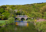   Ein  Alstom Coradia LINT 41 der HLB (Hessische Landesbahn) überquert am 08.05.2016 bei Fürthen-Oppertsau die Sieg.