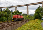 Die 294 711-7 (98 80 3294 711-7 D-DB), eine remotorisierte V 90 der DB Cargo AG fährt am 31.07.2021 als Tfzf (Triebfahrzeugfahrt) bzw.