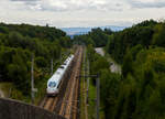   Ein ICE 3 der BR 406 (man erkennt es an den vier Stromabnehmern), fährt am 29.08.2020  in Richtung Köln und verschwindetn bald in dem 1.110 m langen Tunnel Elzer Berg.