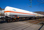 Vierachsiger Drehgestell-Druckgaskesselwagen für LPG, 33 80 7918 844-1 D-PCM, der Gattung Zagkks, PETROCHEM Mineralöl-Handelsgesellschaft m.b.H.
