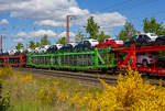 Offener vierachsiger Doppelstock- Autotransportwaggon 27 80 4371 534-3 D-TWA der Gattung Laaers 560.1 (BA 5.854), beladen mit Autos der bekannten Marke aus Ingolstadt, am 16 Mai 2025, im Zugverband