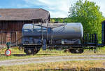 Historischer Kesselwagen 43 50 970 011-6 der Gattung Zk 043 f�r Salzs�ure, Baujahr 1943, ehemaliger Privatwagen der H�ttenwerke Siegerland AG (sp�ter Hoesch Siegerlandwerke), Werk Wissen, am