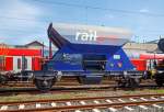 2-achsiger offener Sch�ttgutwagen mit dosierbarer Schwerkraftentladung (Schotterwagen) Fccpps (23 RIV 84 NL-RP 6437 461-6) der voestalpine Railpro B.V (NL) am 10.05.2015  im Hbf Siegen.