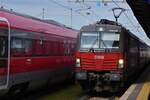 �BB Lok 1293 048 kommt mit dem Railjet aus M�nchen in Verona Porta Nuovo an, mit diesem Zug f�hrt unsere Reisegruppe zur�ck nach M�nchen.