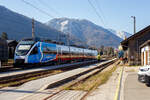 Er hat uns am 03 April 2025 bis zum Bahnhof Ebensee am Traunsee gebracht, nun fährt der ÖBB 4024 004-5, ein vierteiliger elektrischer TALENT, als R 70 von Linz nach