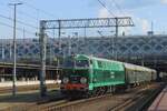 SU45-079 zieht ein Sonderzug aus Wolsztyn durch Poznan Glowny am 4 Mai 2024.