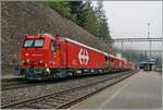 Die SBB Xtms 99 85 9177 013-7 und Xtmas 99 85 9174 023-3  Brig  auf  Übungsrundfahrt  Brig - Goppenstein - Spiez - LBT - Brig bei der Durchfahrt in Goppenstein. Im Hintergrund der 114 Meter lange  Meigenbachtunnel .

12. Sept. 2024