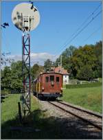  BERNE EN FETE  bei der Blonay Chamby Museumsbahn - der eigentliche Star war jedoch die kleine BOB HGe 3/3 N� 29 die hier vor dem Einfahrtsignal in Chaulin auf die Weiterfahrt wartet.