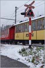 50 Jahre Blonay - Chamby;  Winterdampf :  Der RhB Bernina  Salonwagen  rollt vorbei.