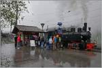 Faszination Dampf: Trotz wenig einladendem Wetter gab es doch erfreulich viel Zulauf wobei besonders viele Kinder und Jugendliche die digitallose Musemsbahn bestaunten.