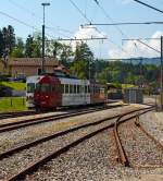 Be 4/4 122 mit Bt 224 der tpf (Transports publics fribourgeois) f�hrt am 28.05.2012 in den Bahnhof Pal�zieux, hier ist Endstation der Meterspurigen Gleise, der Strecke Pal�zieux - Bulle - Montbovon.