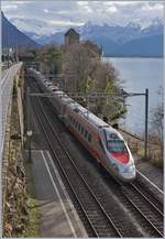 Ein FS Trenitalia ETR 610 als EC 34 bei der Fahrt Richtung Genève beim Château de Chillion.