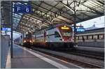 In Lausanne steht der SBB RABe 511 103 als RE nach Annemasse und der SBB RABe 523 104 als S1 nach Grandson.